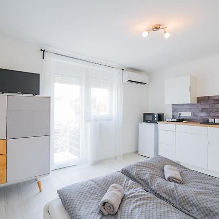 Zigzag Apartman Siófok Zewnętrze zdjęcie