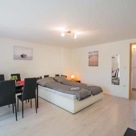 Zigzag Apartman Siófok Zewnętrze zdjęcie