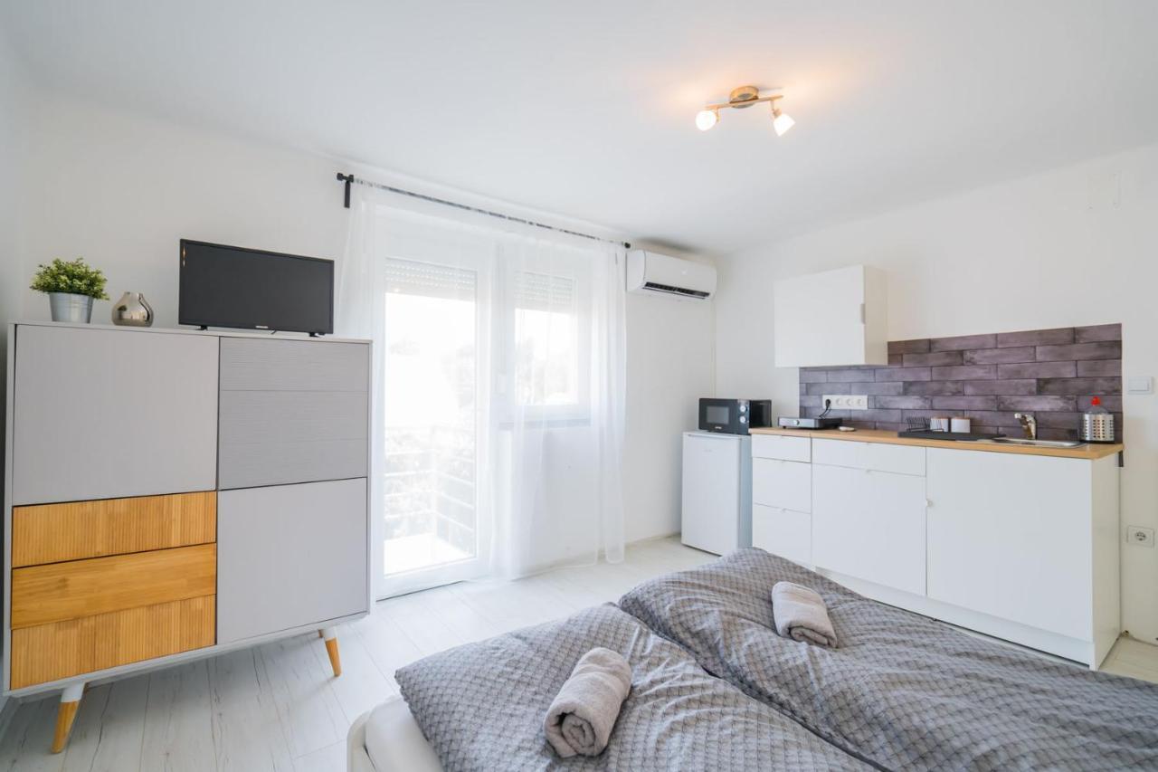 Zigzag Apartman Siófok Zewnętrze zdjęcie