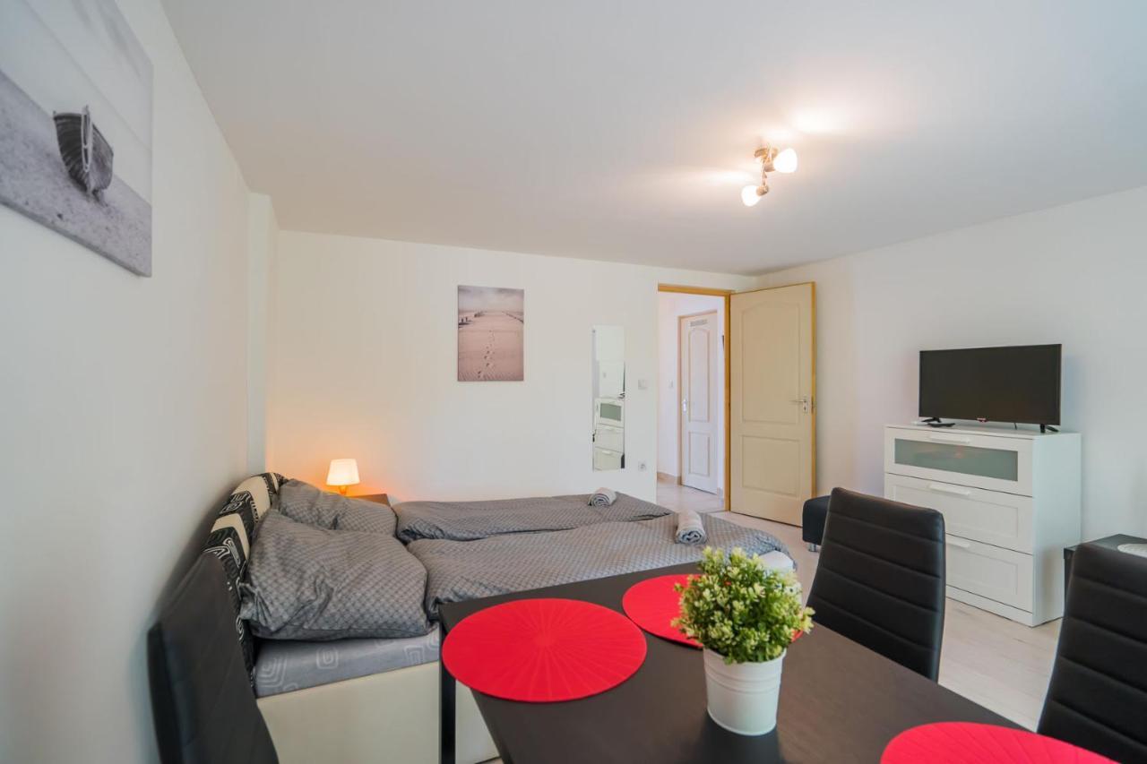 Zigzag Apartman Siófok Zewnętrze zdjęcie