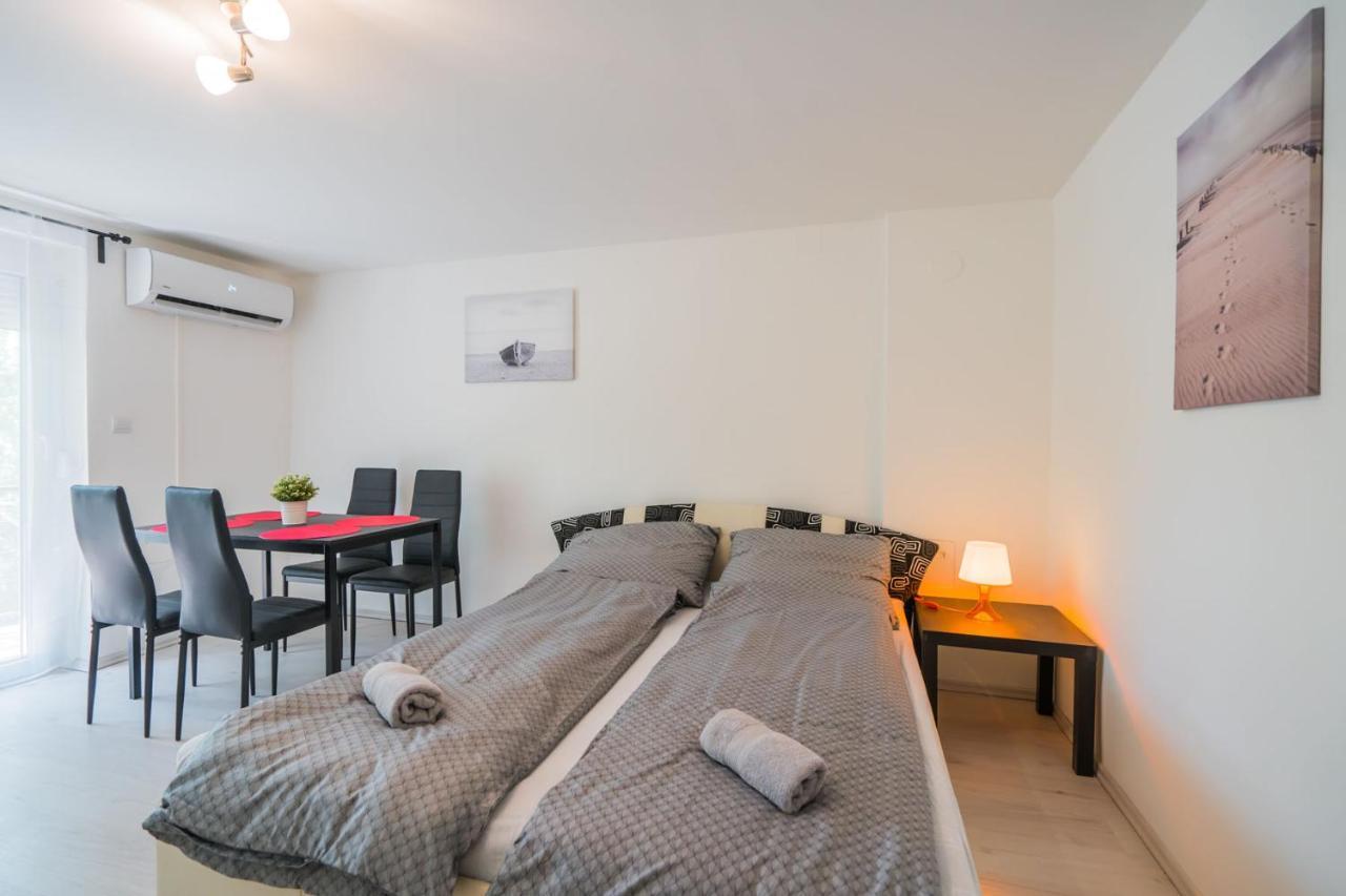 Zigzag Apartman Siófok Zewnętrze zdjęcie