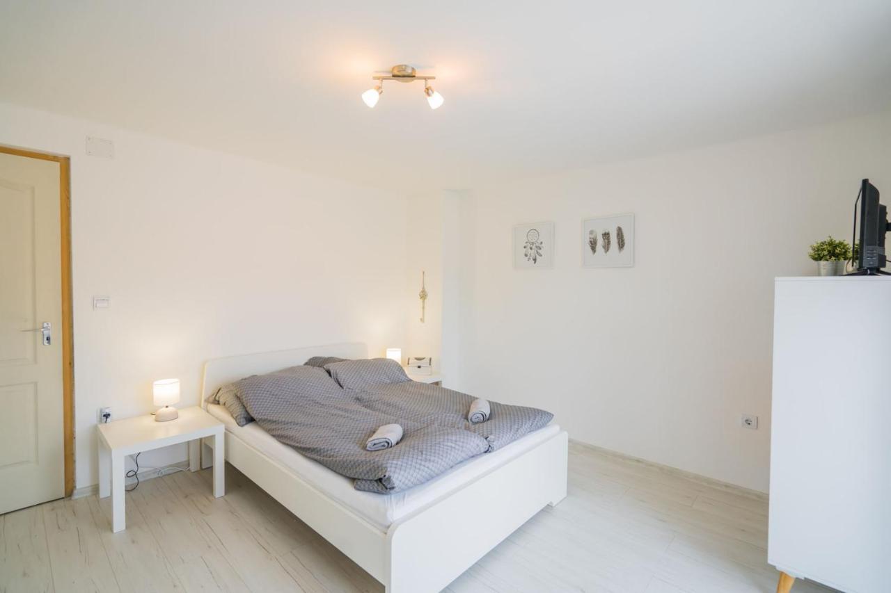 Zigzag Apartman Siófok Zewnętrze zdjęcie